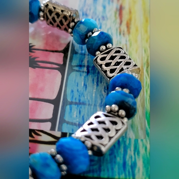 Turquoise Beaded Stretch Bracelet - Picture 3 of 5